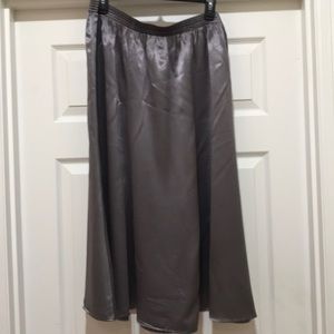 Vintage Like New C.M.Shapes Silver Skirt Size 2X